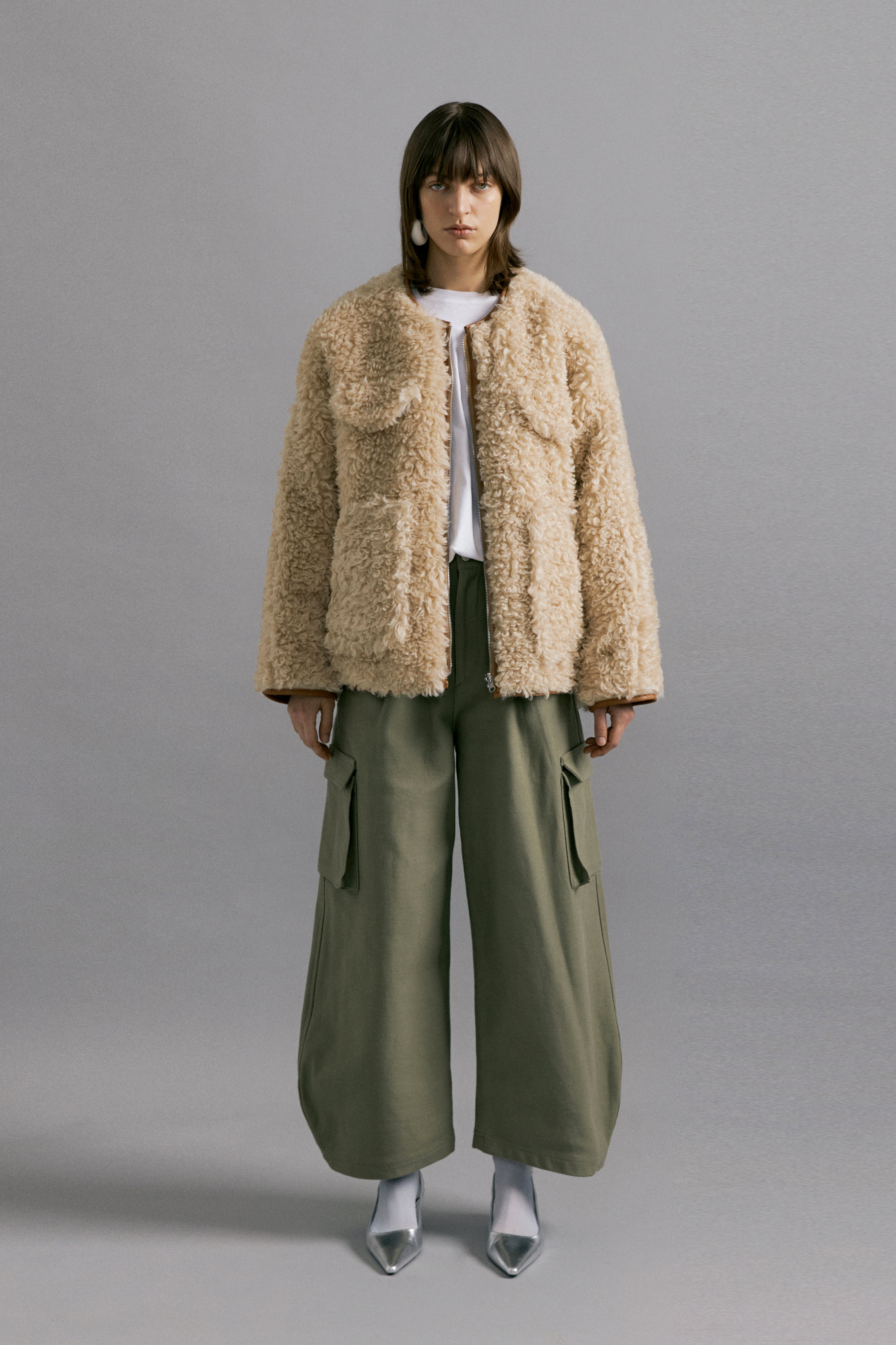 24 AW MOE Reversable Shepra Zipup Jumper MW5WJK04X