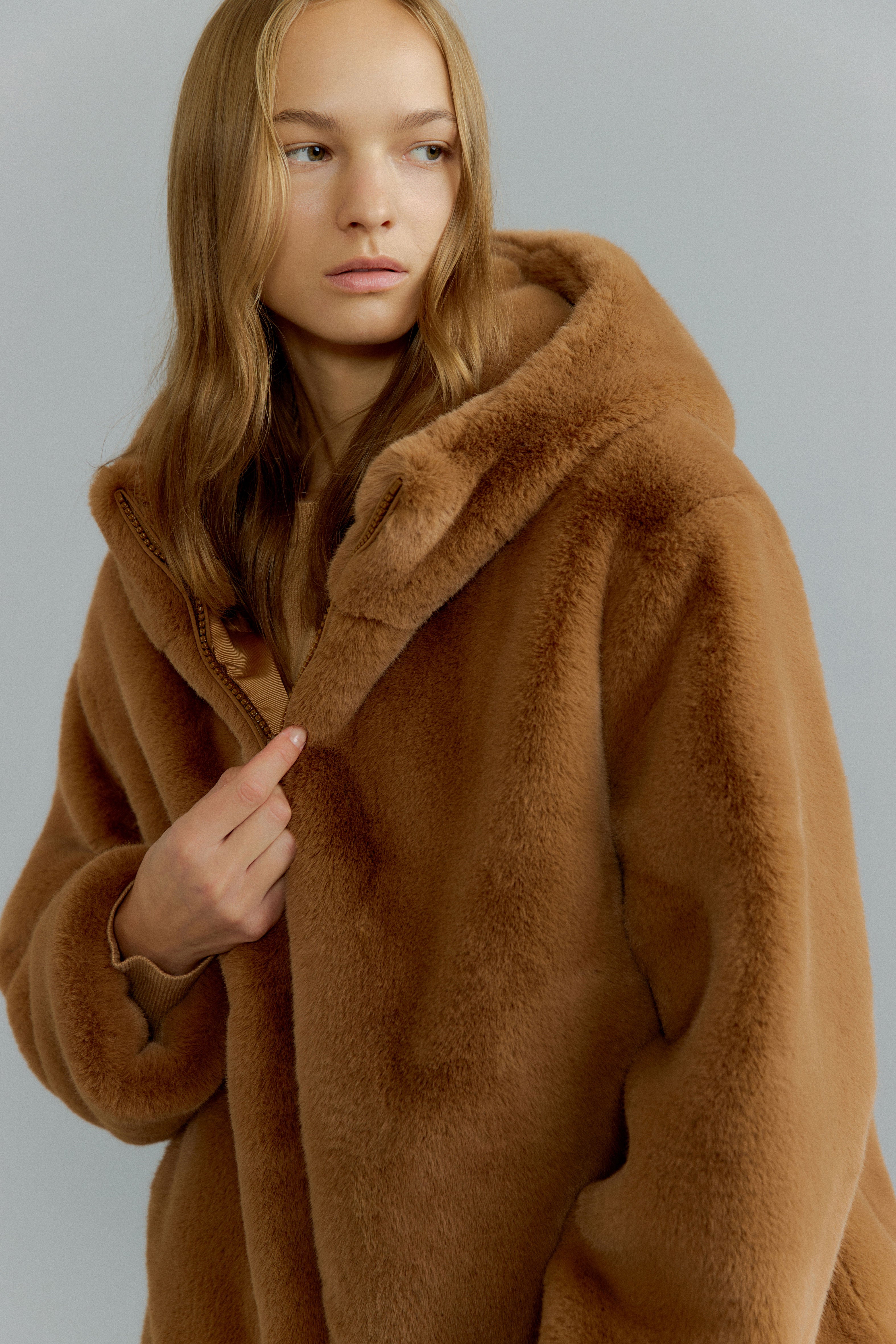 Comely L Coat