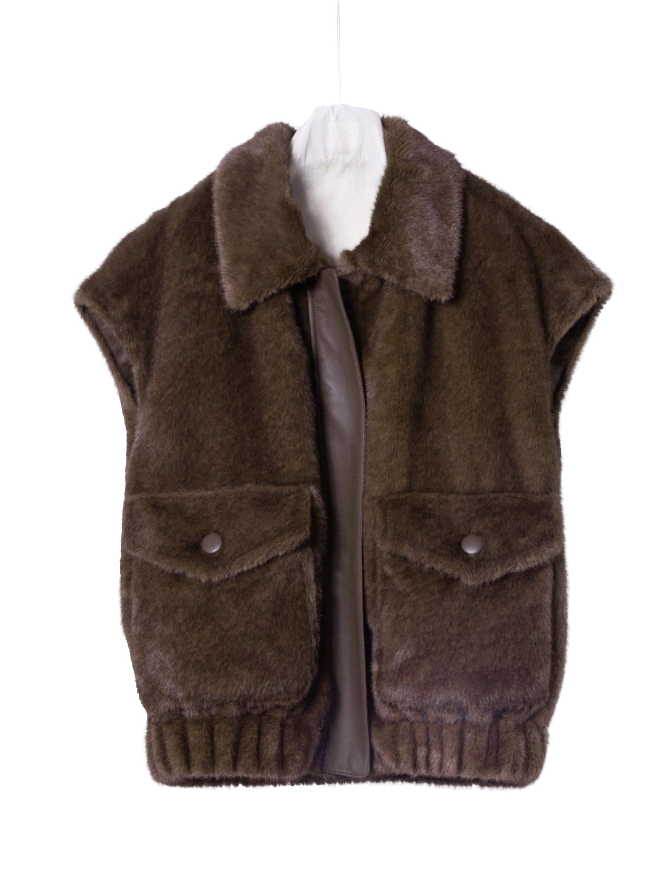 FUR VESTFAUX FUR ZIP-UP VEST WITH DETACHABLE COLLAR