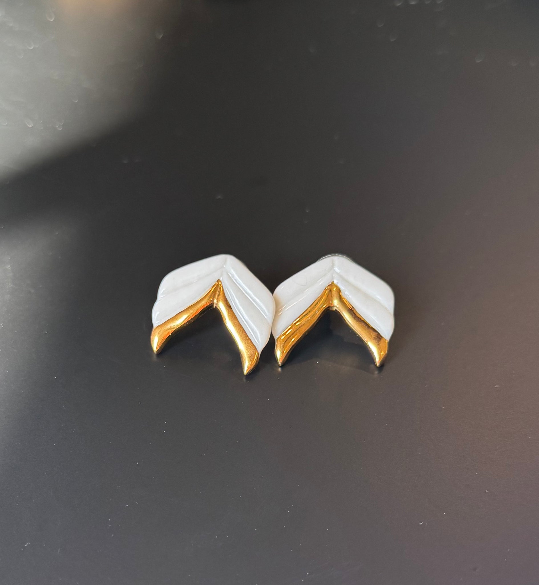 Ariel Studs