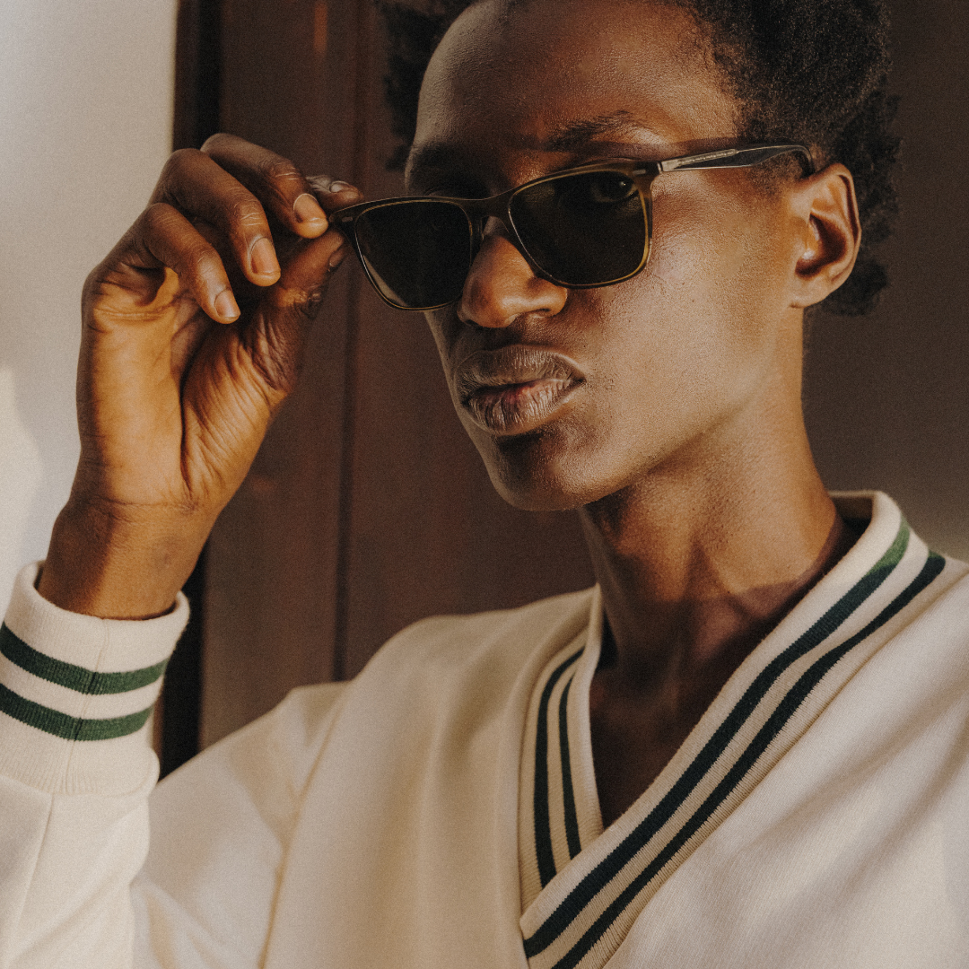 Vintage Club V-Neck Sweatshirt - Panna / Forest Trim