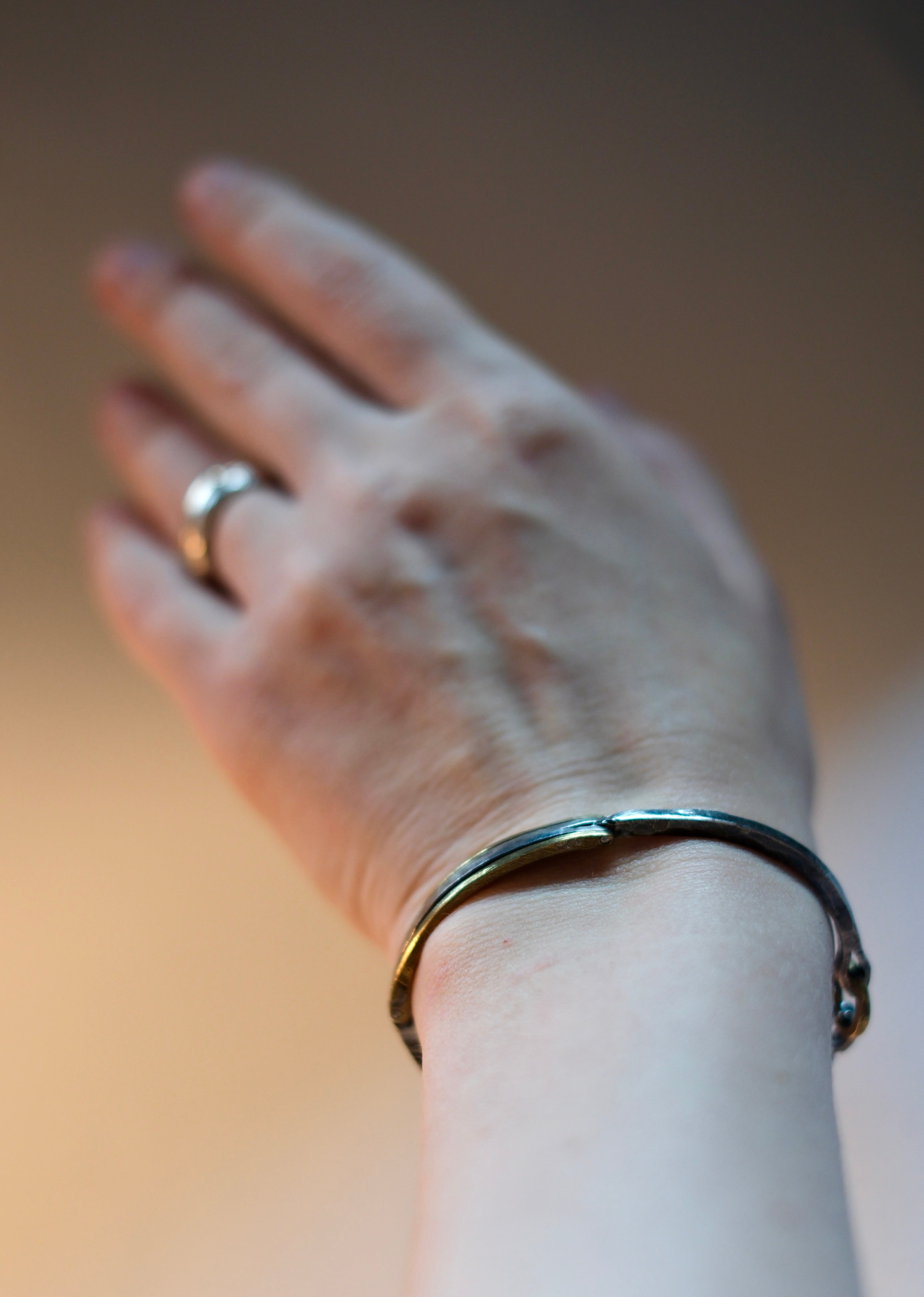 Band Bracelet in Silver