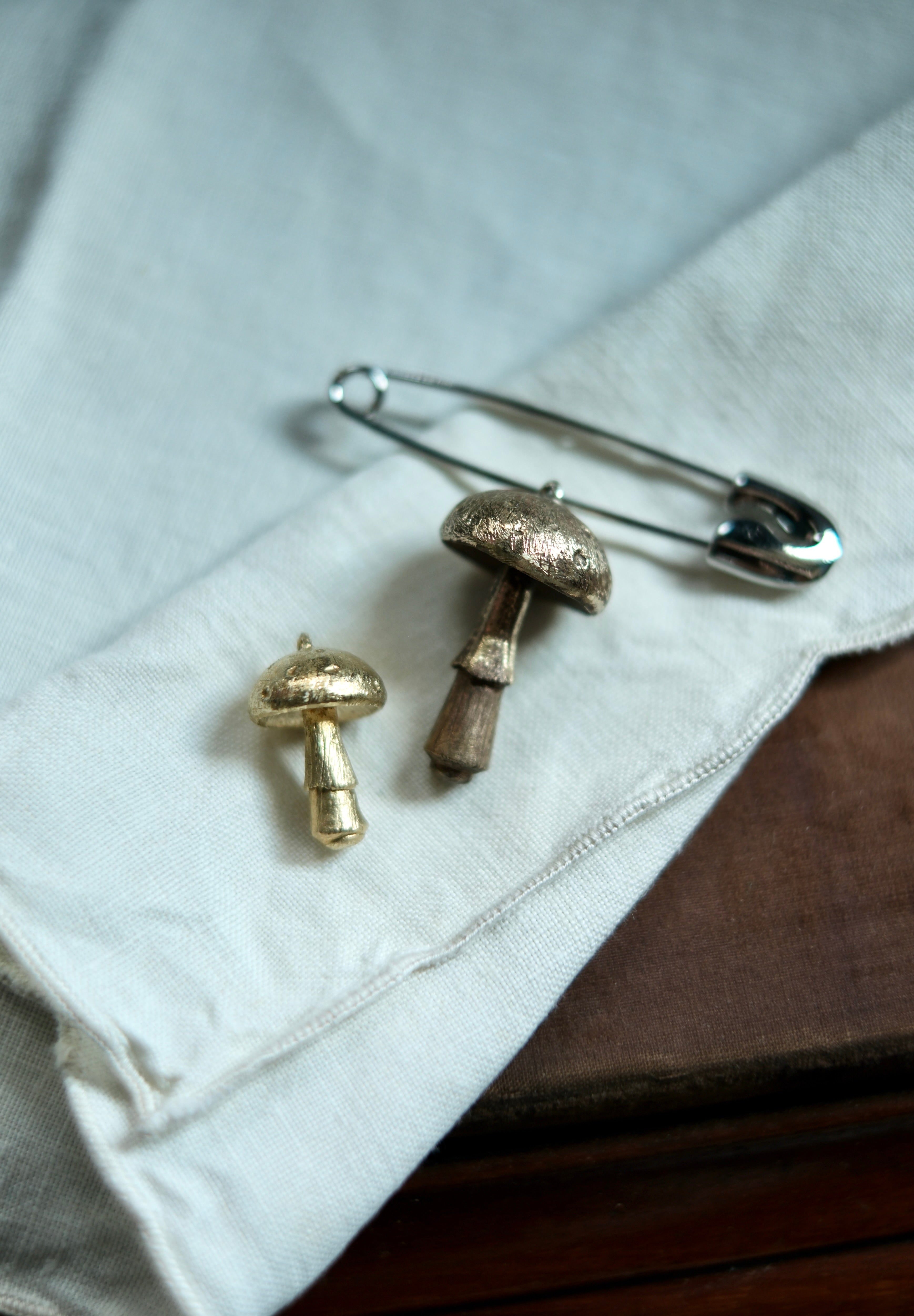 Mushroom Brooch (big)
