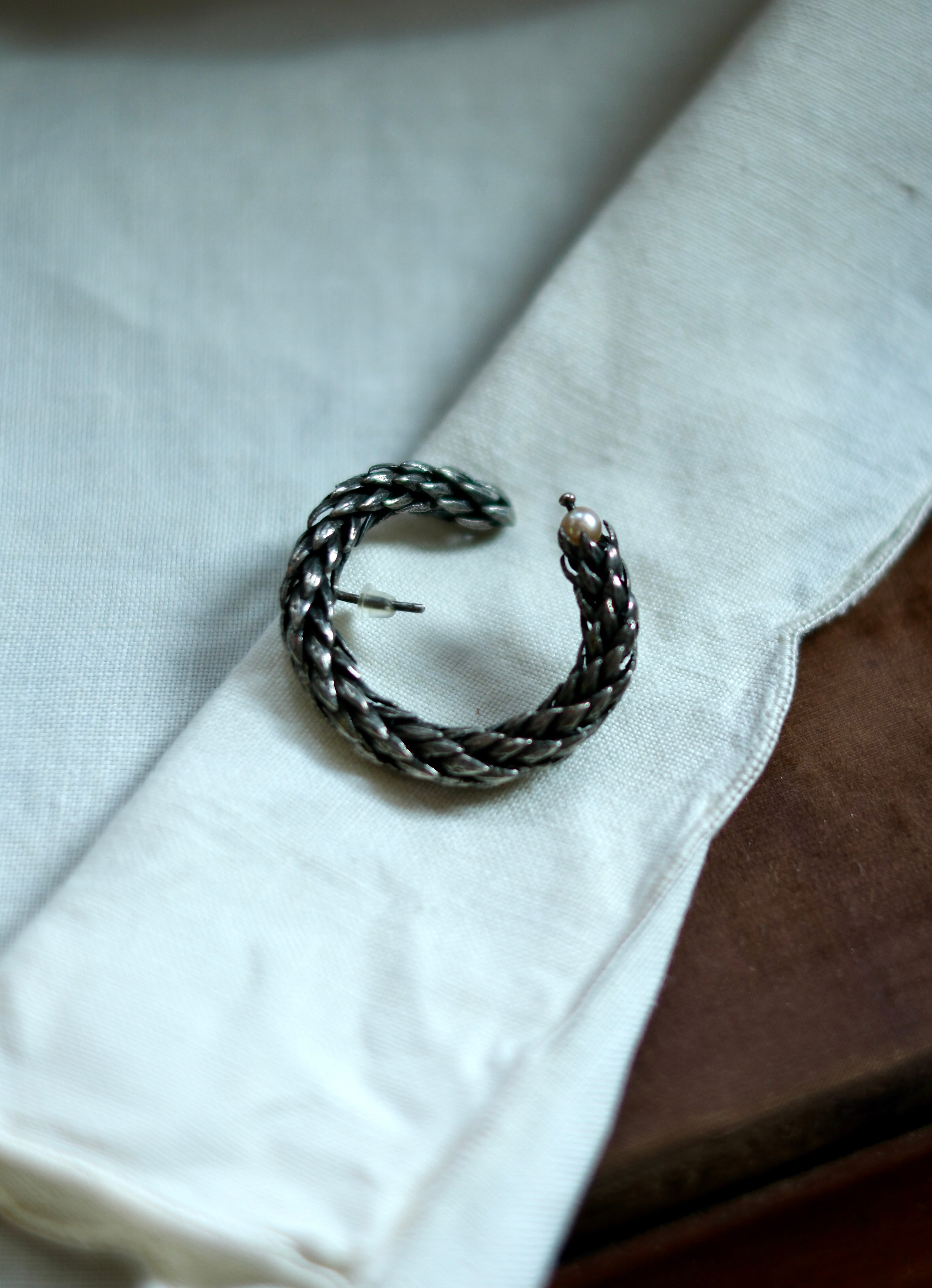 Dragon Cuff Earring in Sterling Silver with Natural Pearl