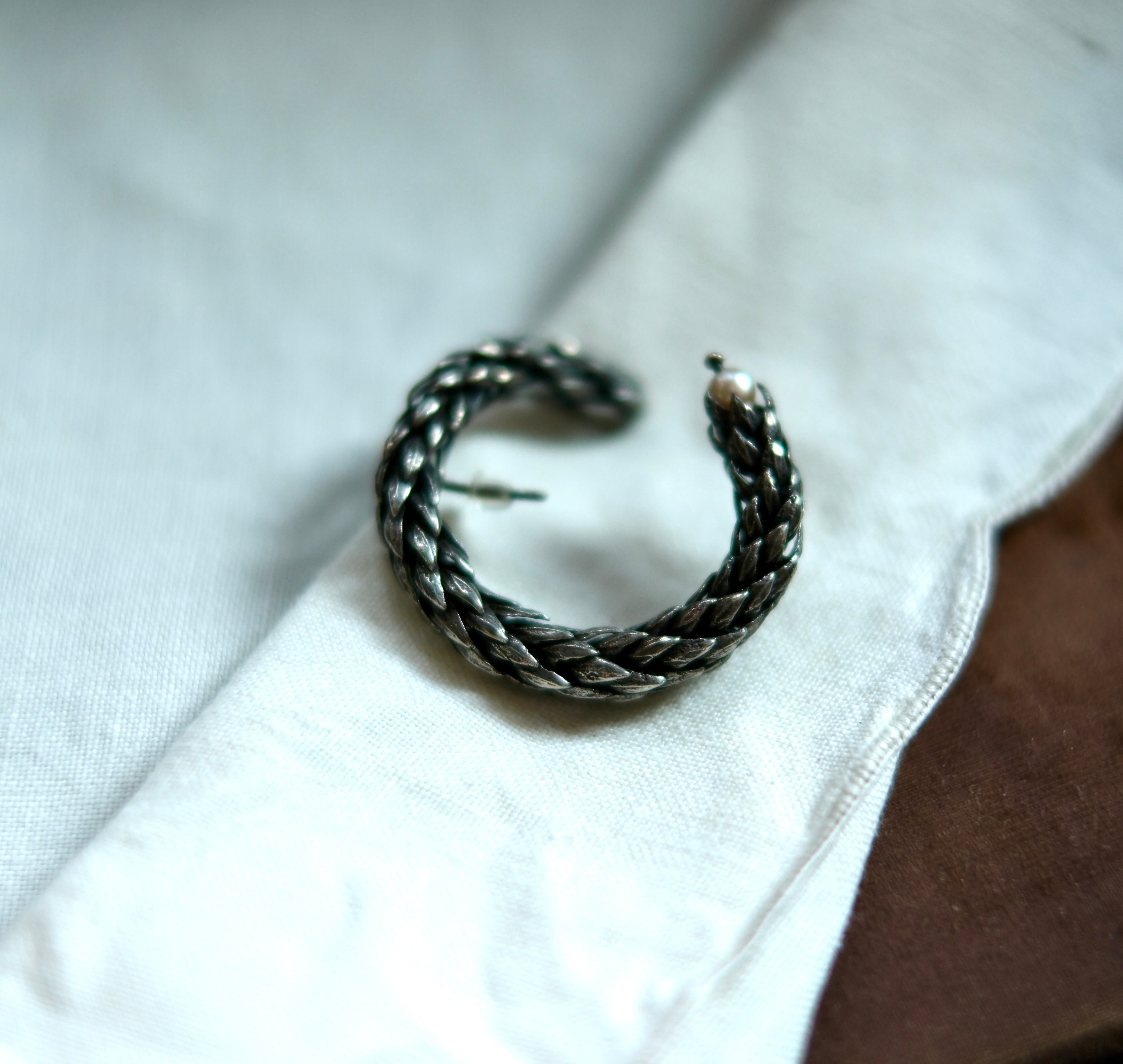 Dragon Cuff Earring in Sterling Silver with Natural Pearl