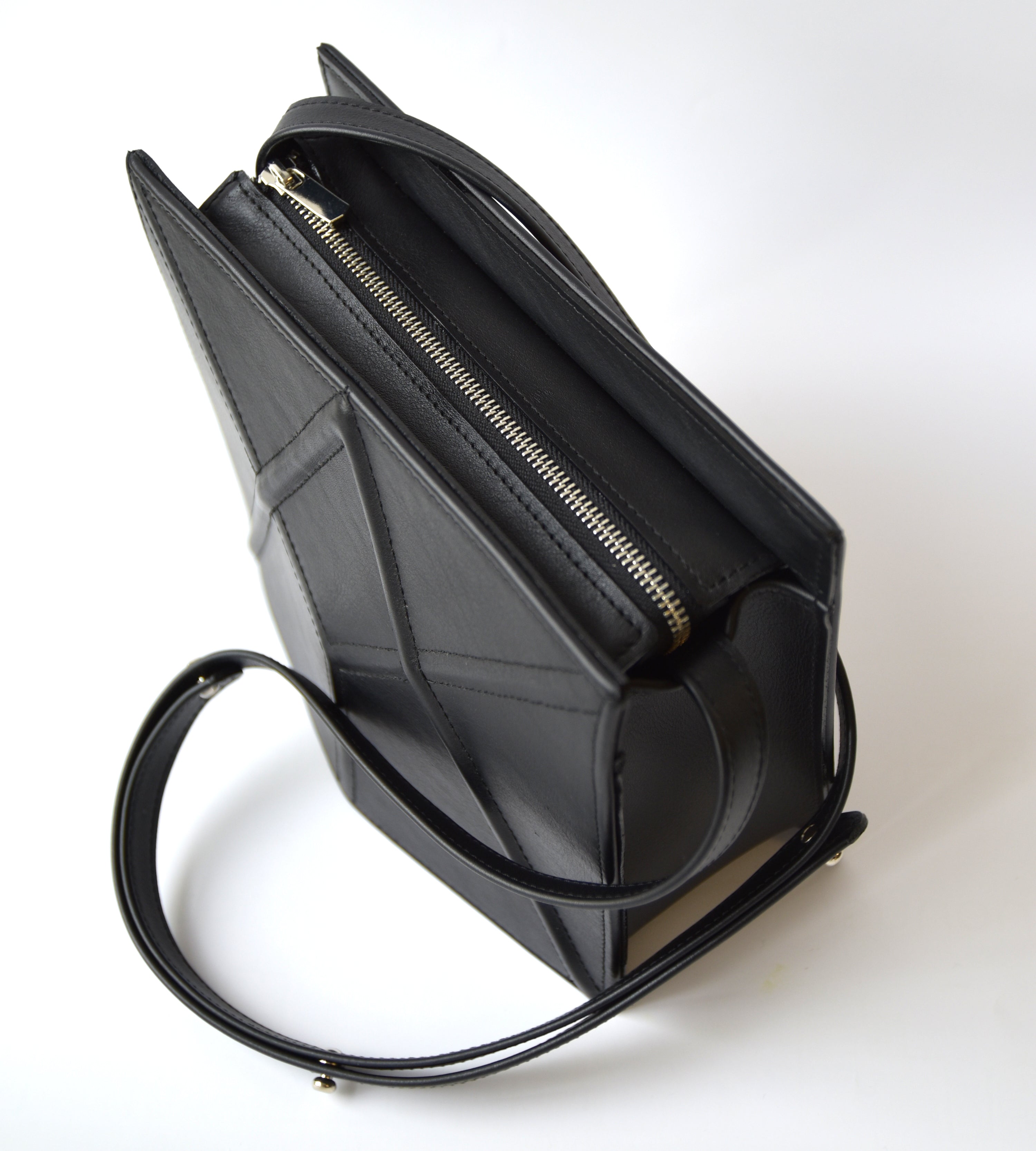 Facet shoulder bag