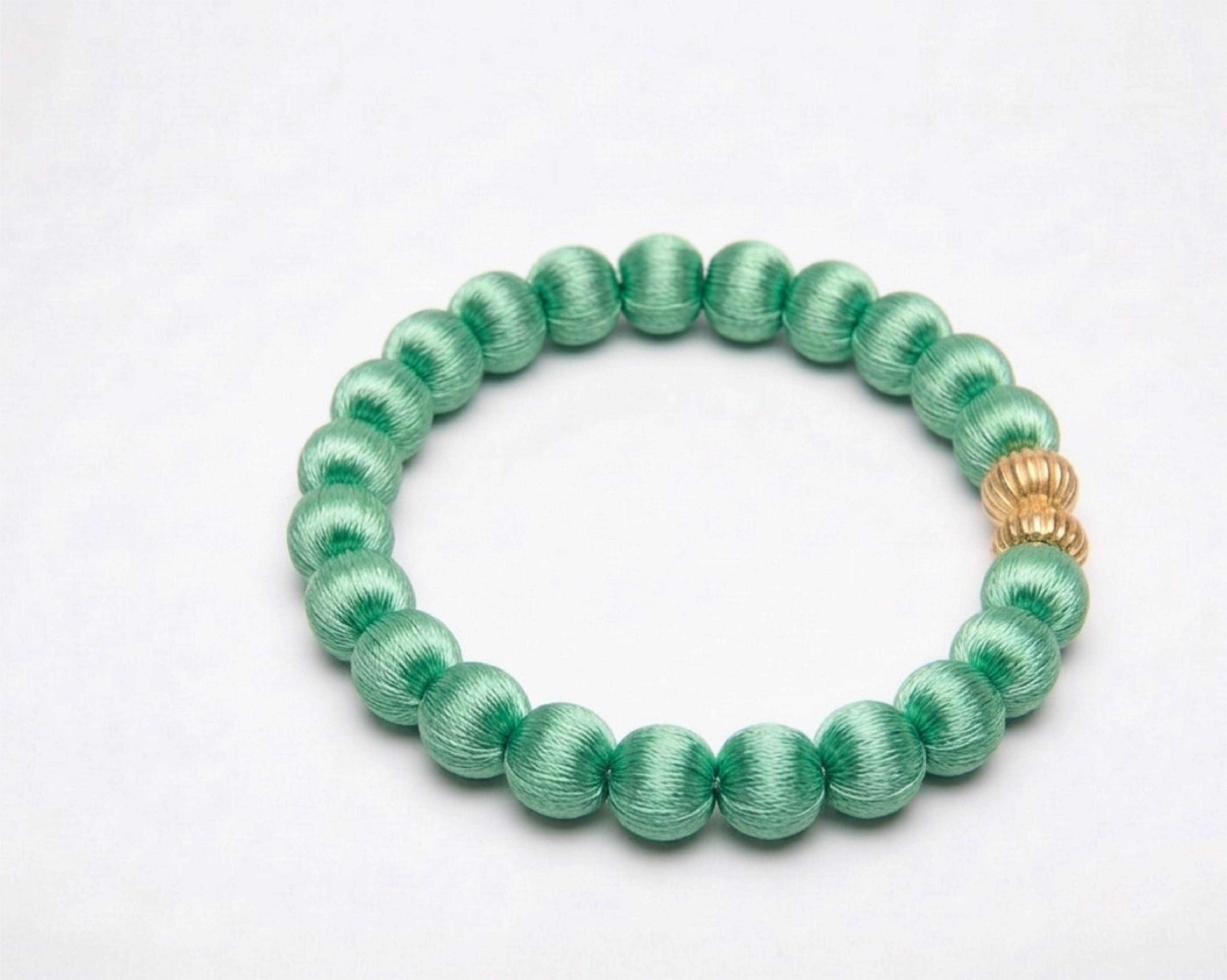 GOLD-PLATED SPHERE NECKLACE