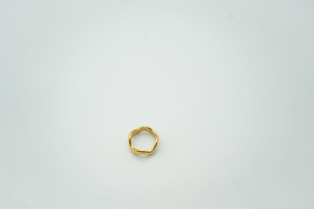 Gold Wavy Ring - (Brass)
