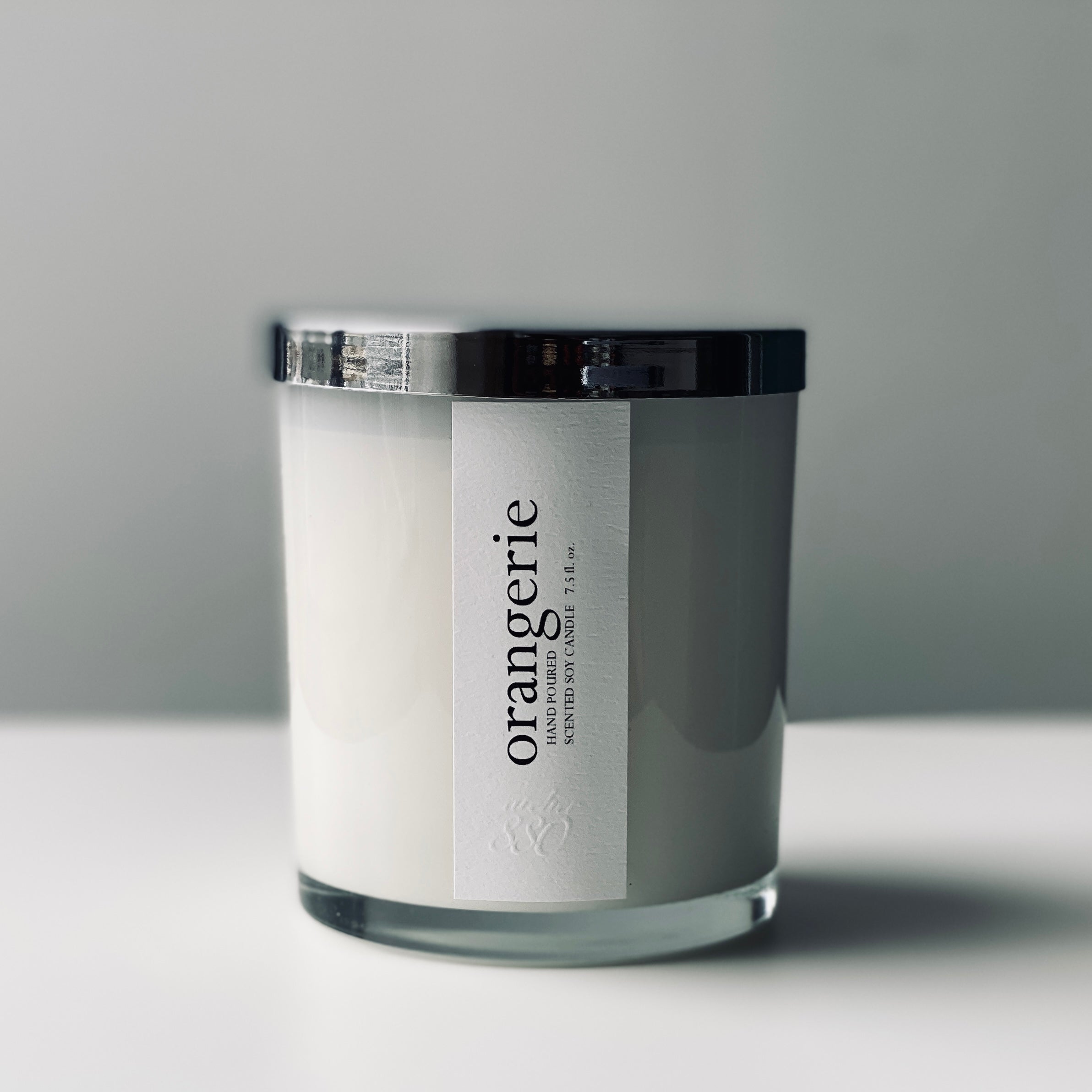orangerie soy candle - white glass / silver lid