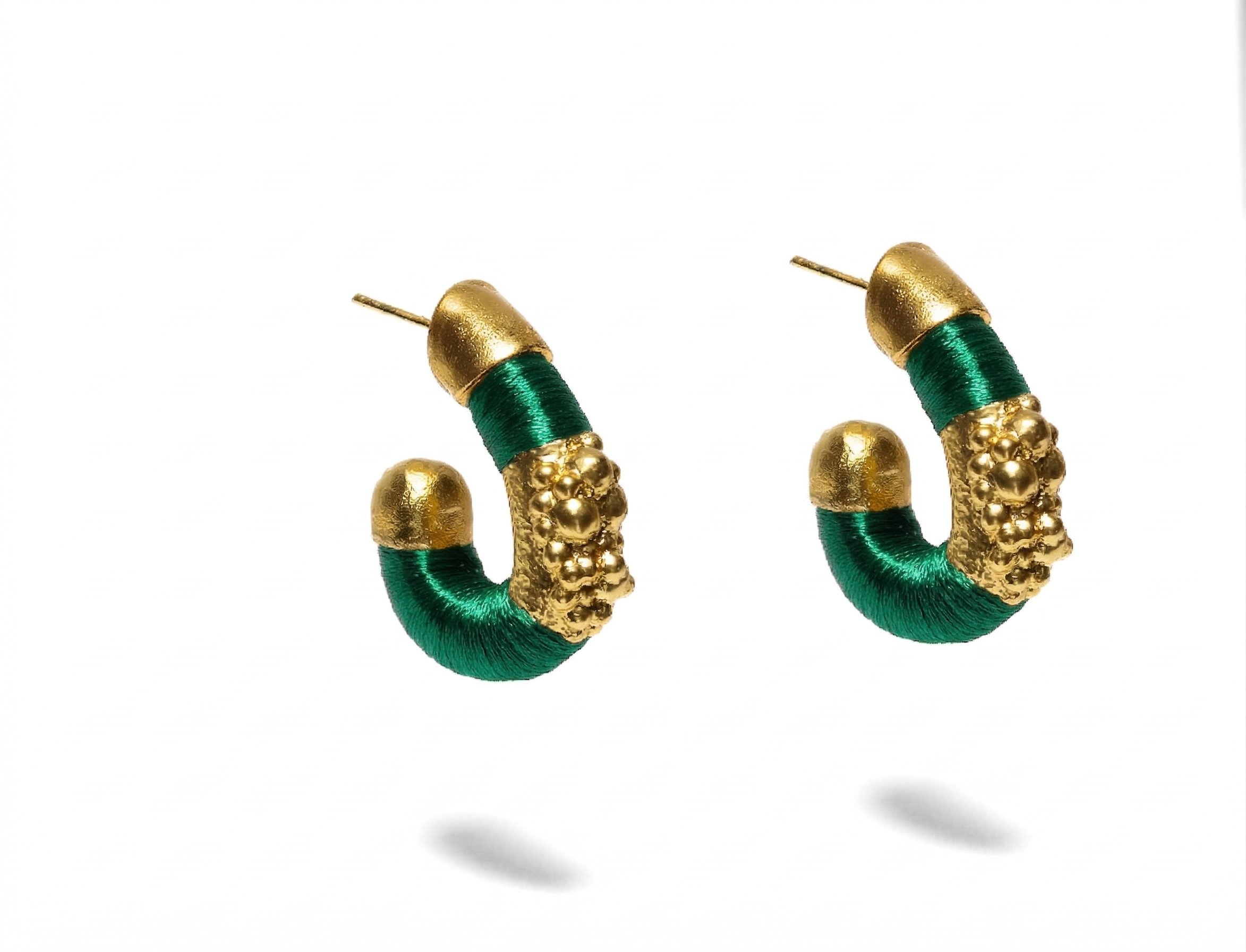 MINI JUNTOS GOLD-PLATED HOOP EARRINGS