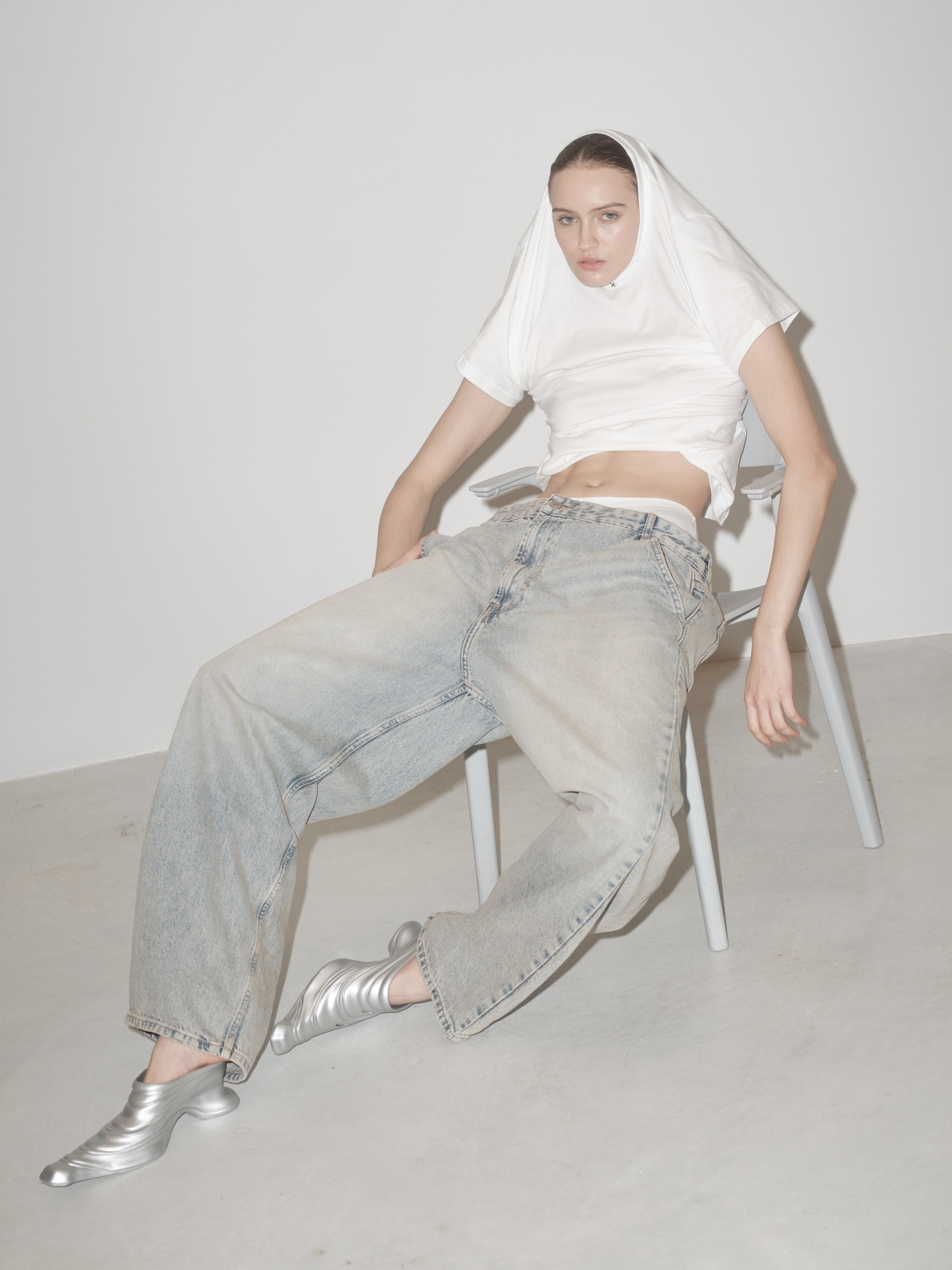 LAID-BACK DARLING T-SHIRT