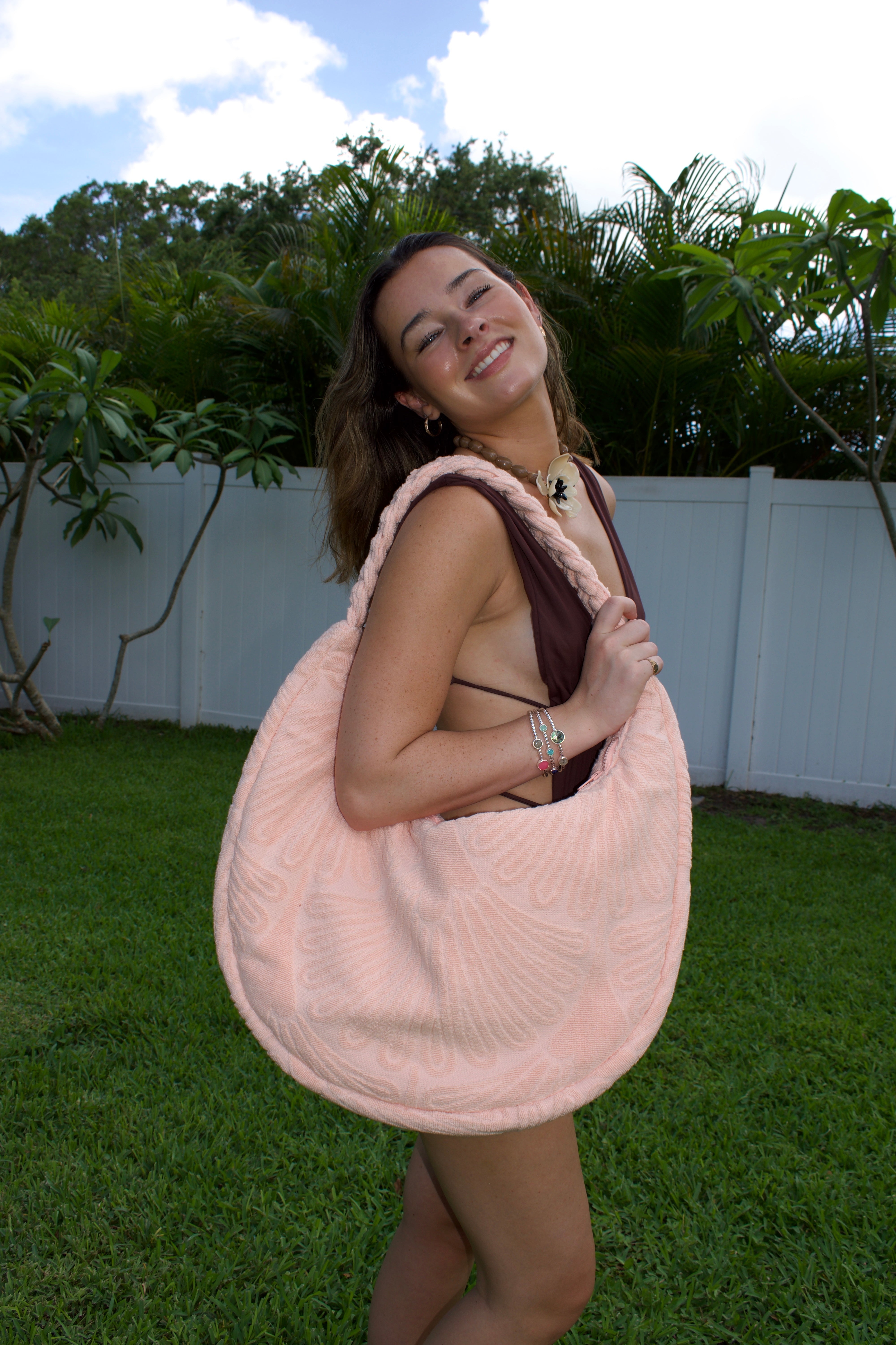 LARGE BANA MOON PEACH SORBET