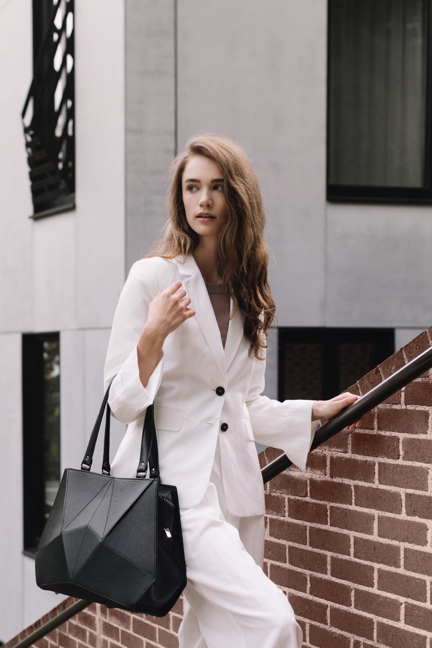 Facet handbag
