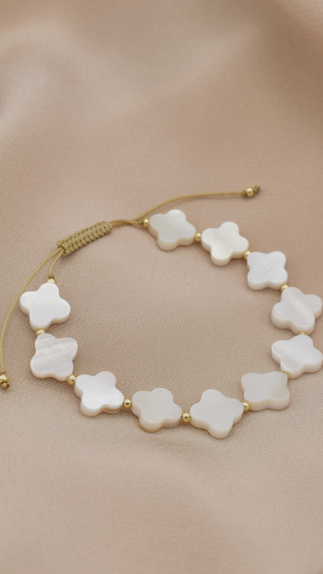 LN Lexi Clover Friendship Bracelet