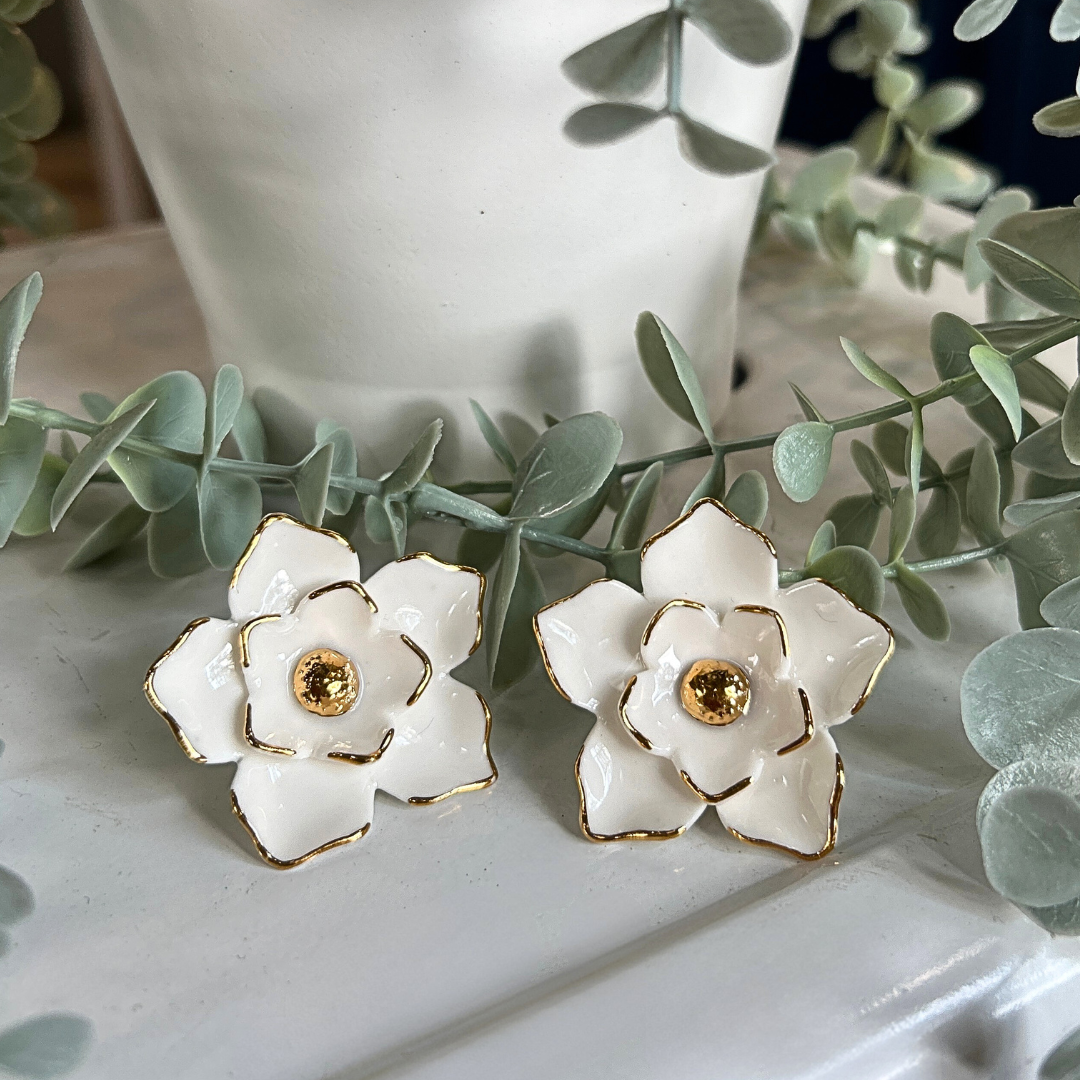 Magnolia Studs