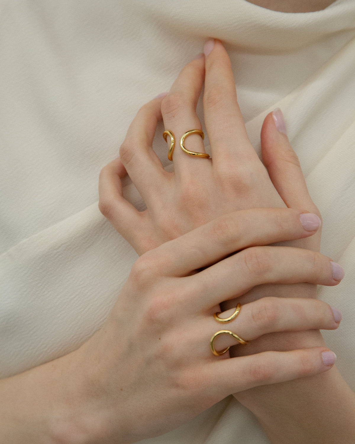 Embrace Ring – 18K Gold Vermeil