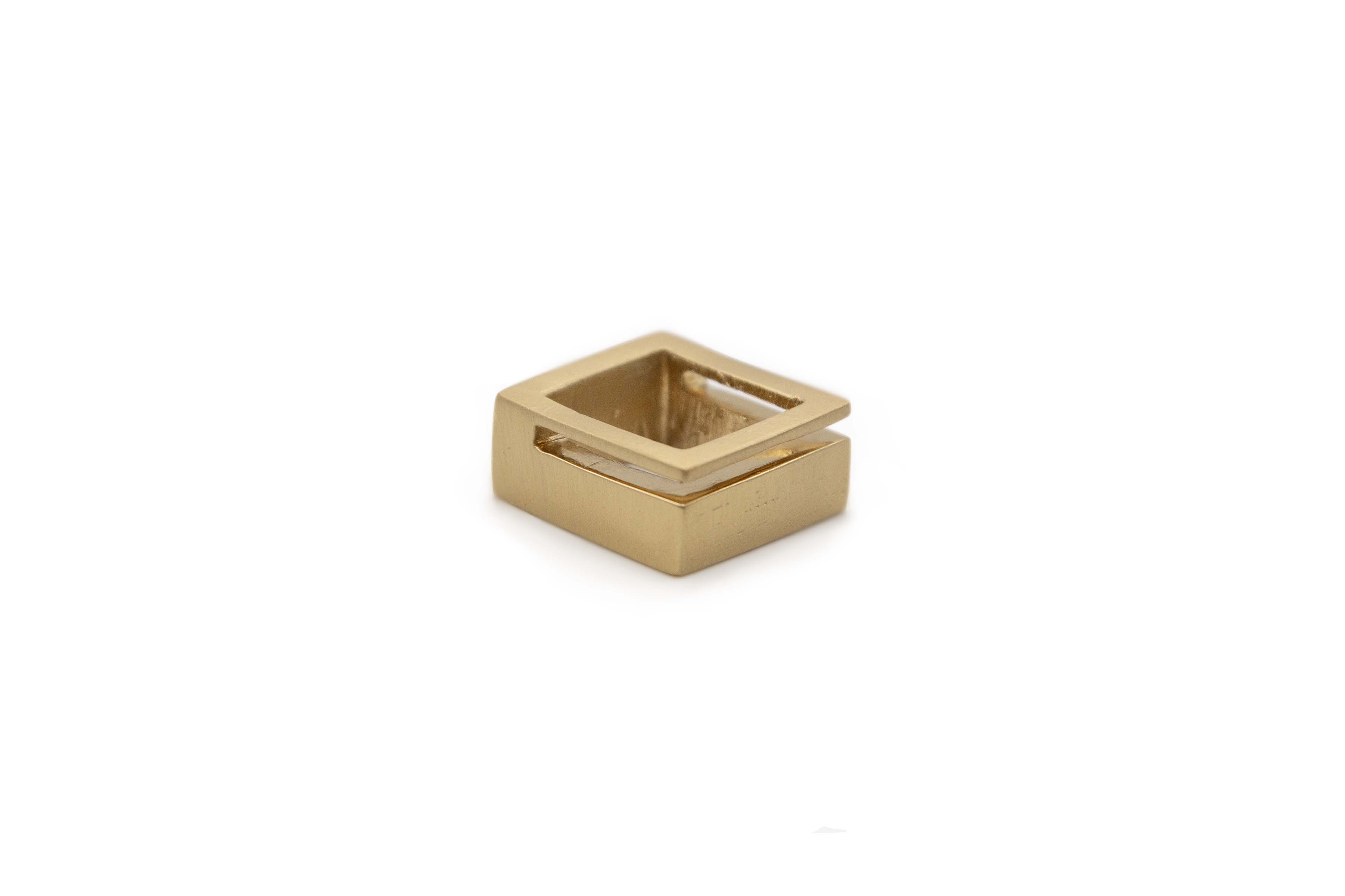 NUMBER 4 24K gold-plated brass Ring