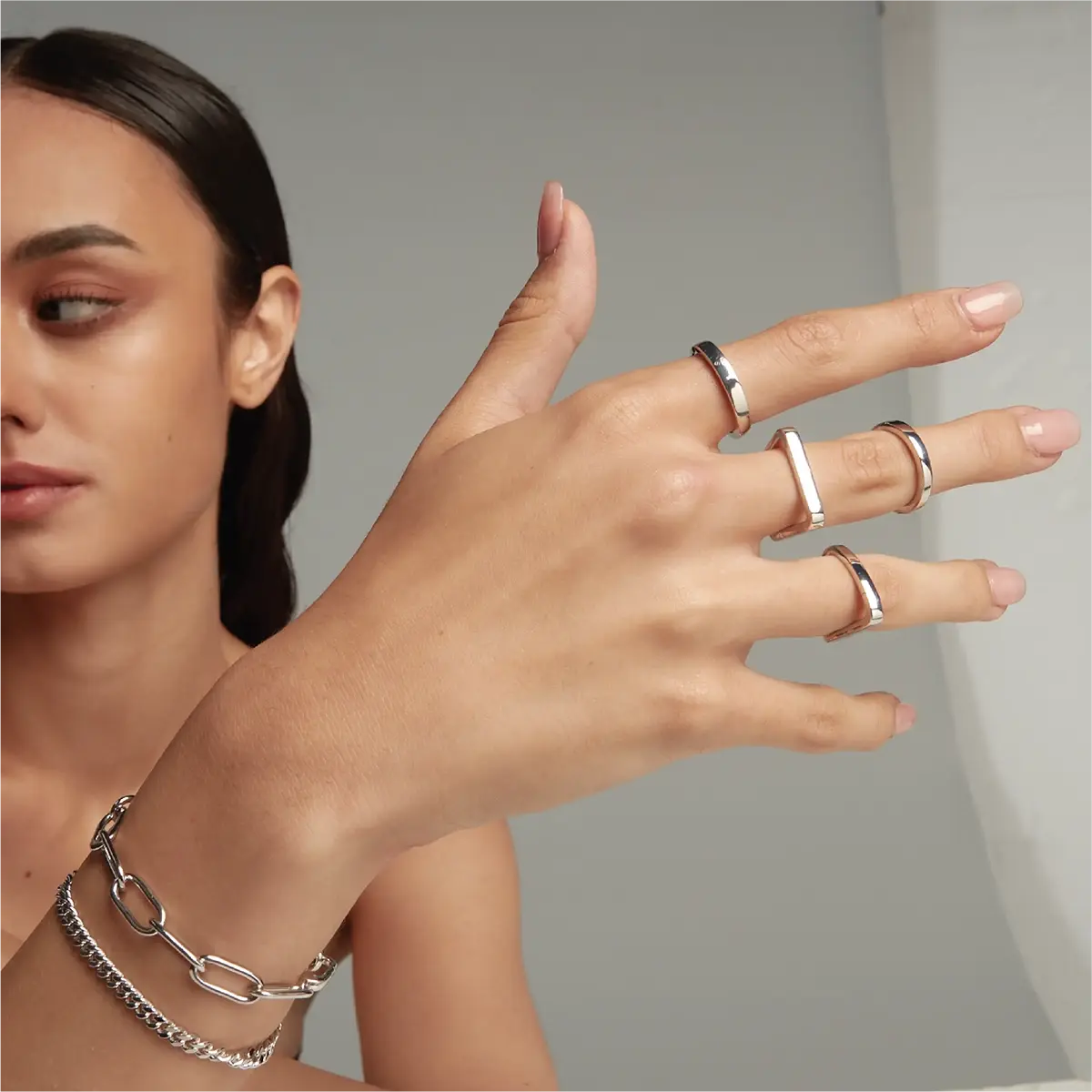 TRAPEZOID RING