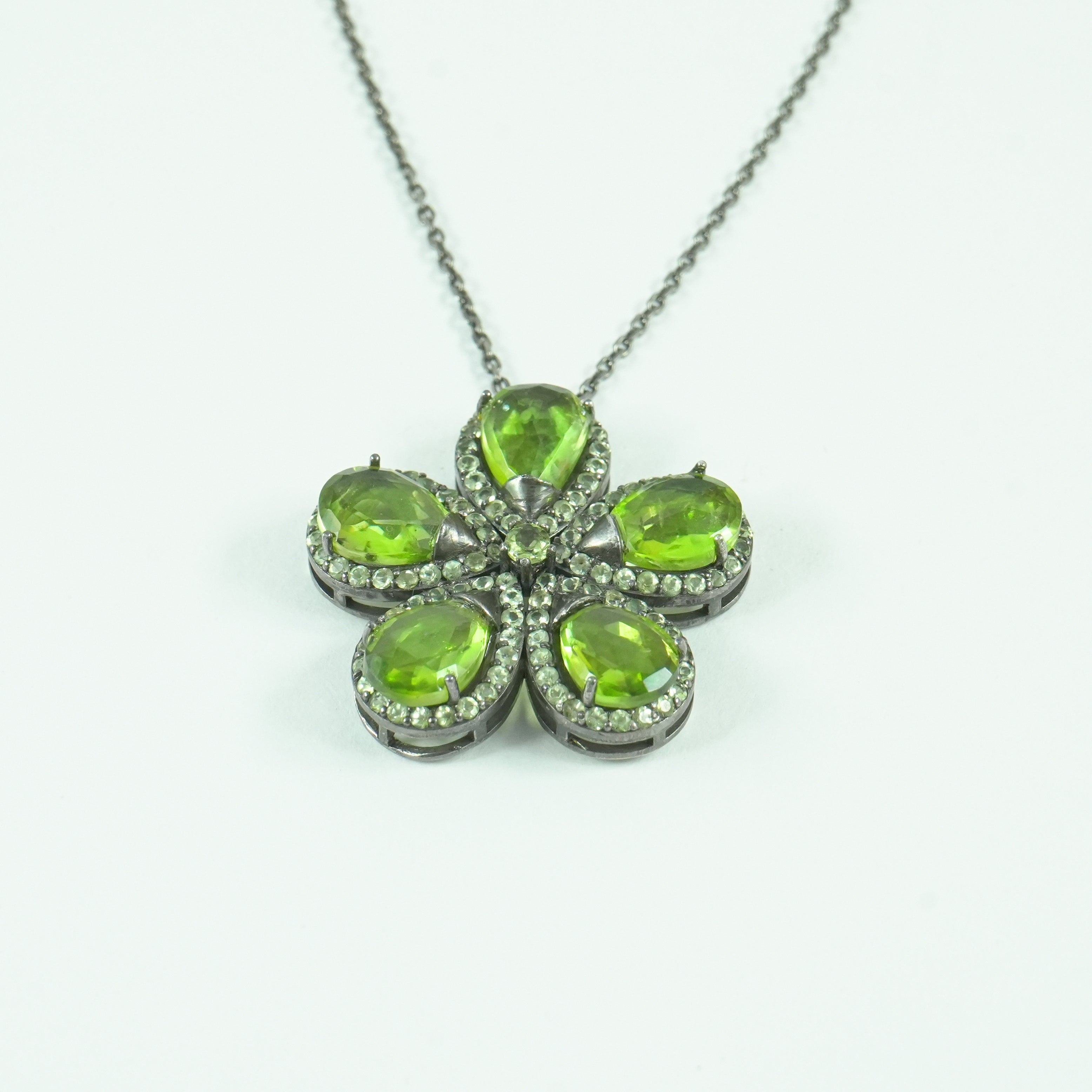 PERIDOT FLOWER PENDANT