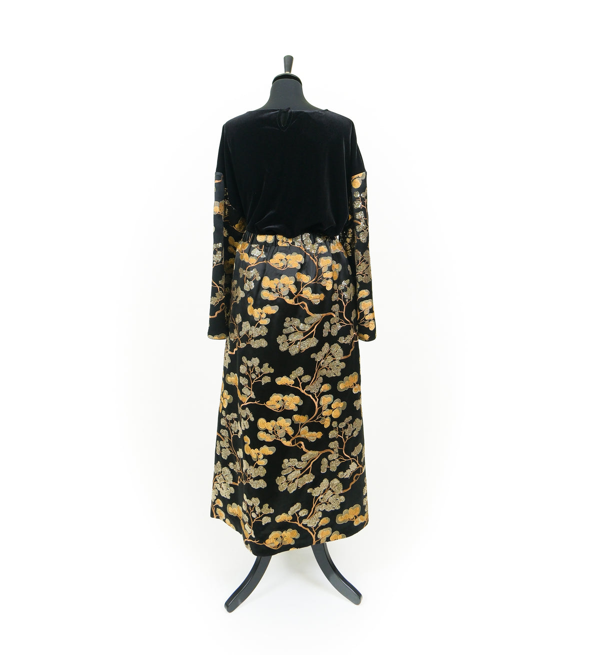 SAACHI MIXED FIBERS SEQUINS BLACK GOLD