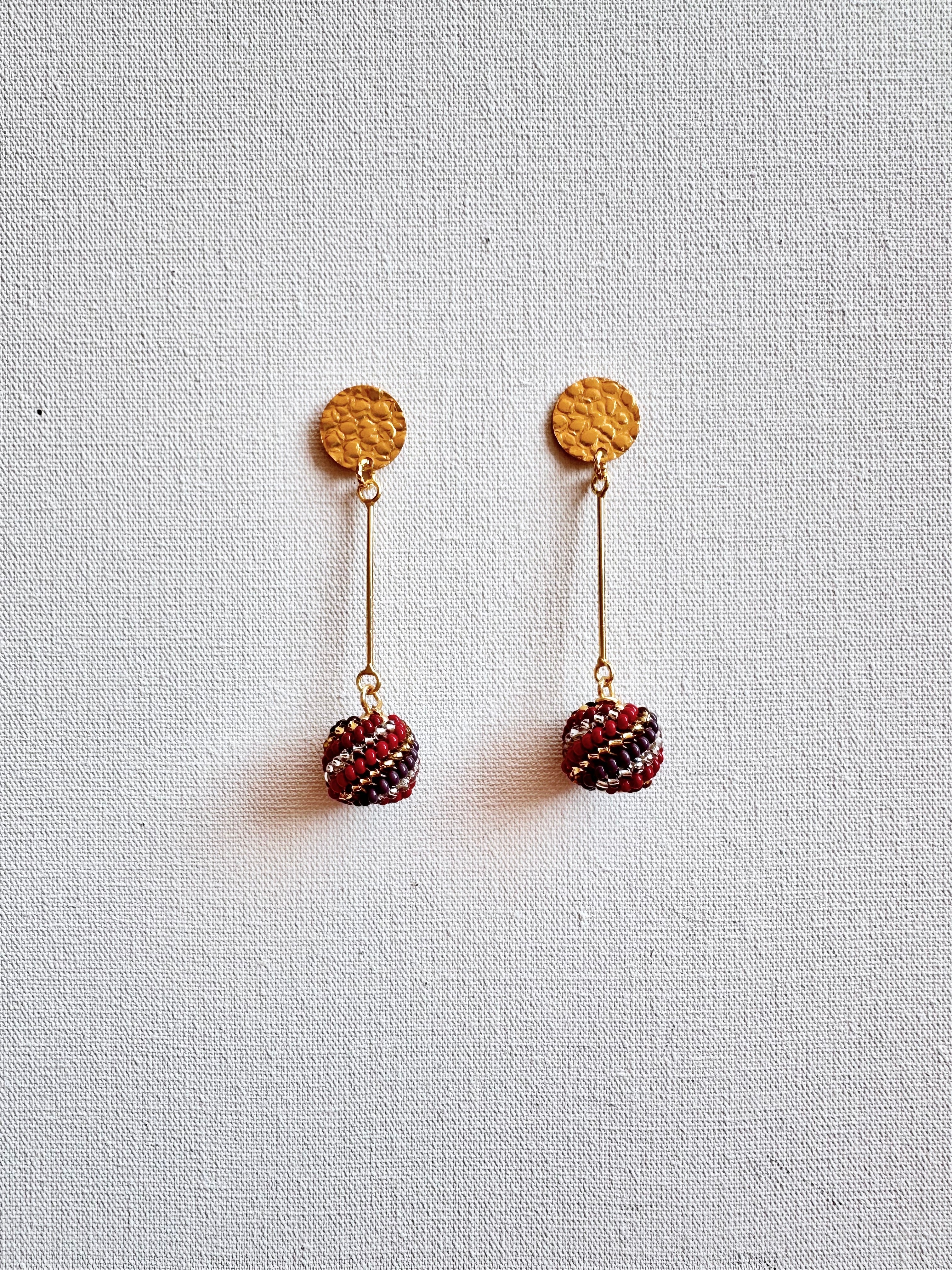WORK OF THE BEADS EARRINGS WITH BEADS