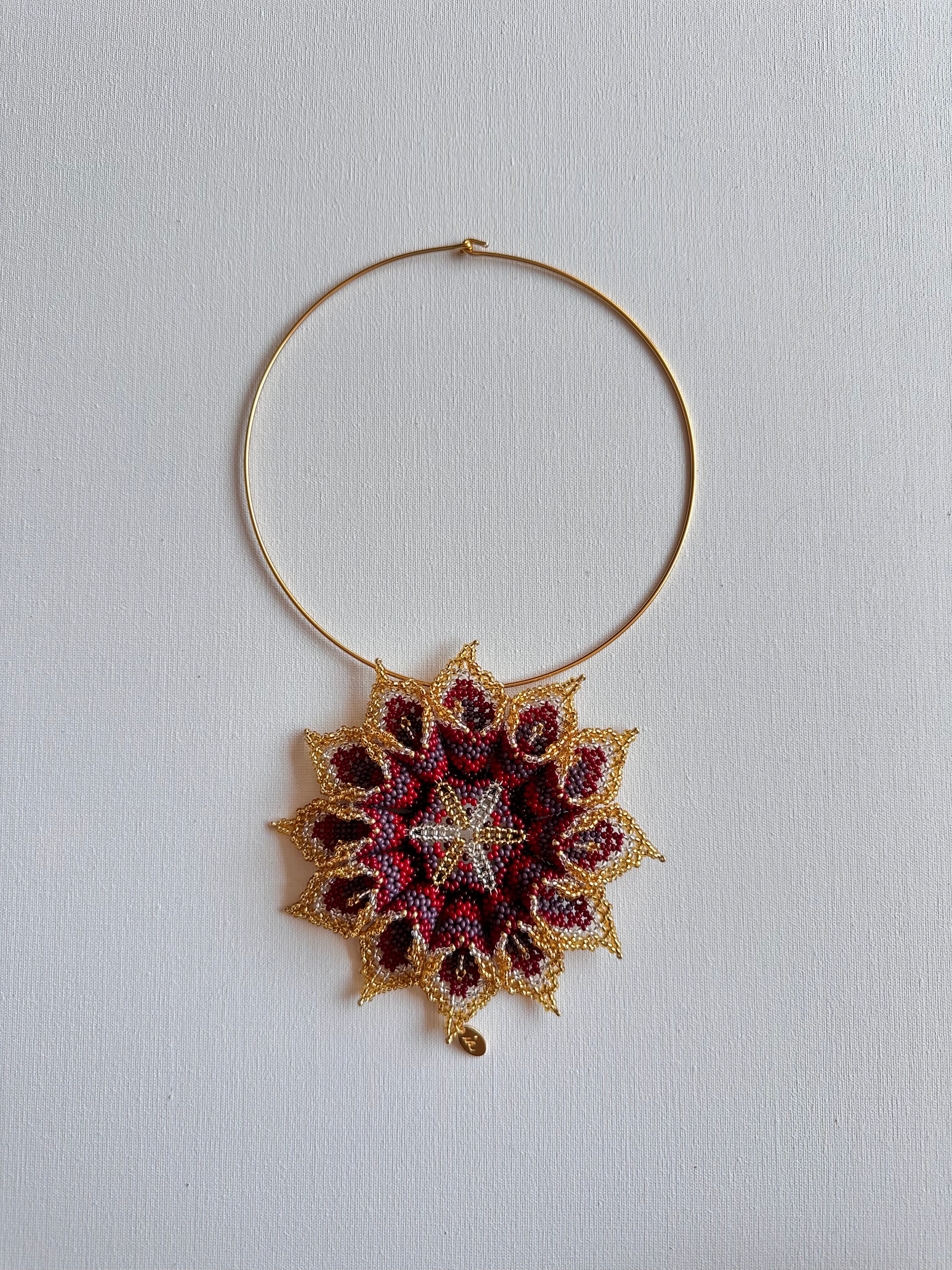 WORK OF THE BEADS CHOCKER FLOWER