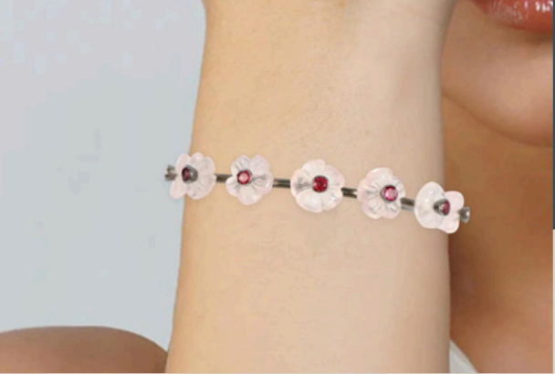 ROSE QUARTZ FLOWER BRACELET