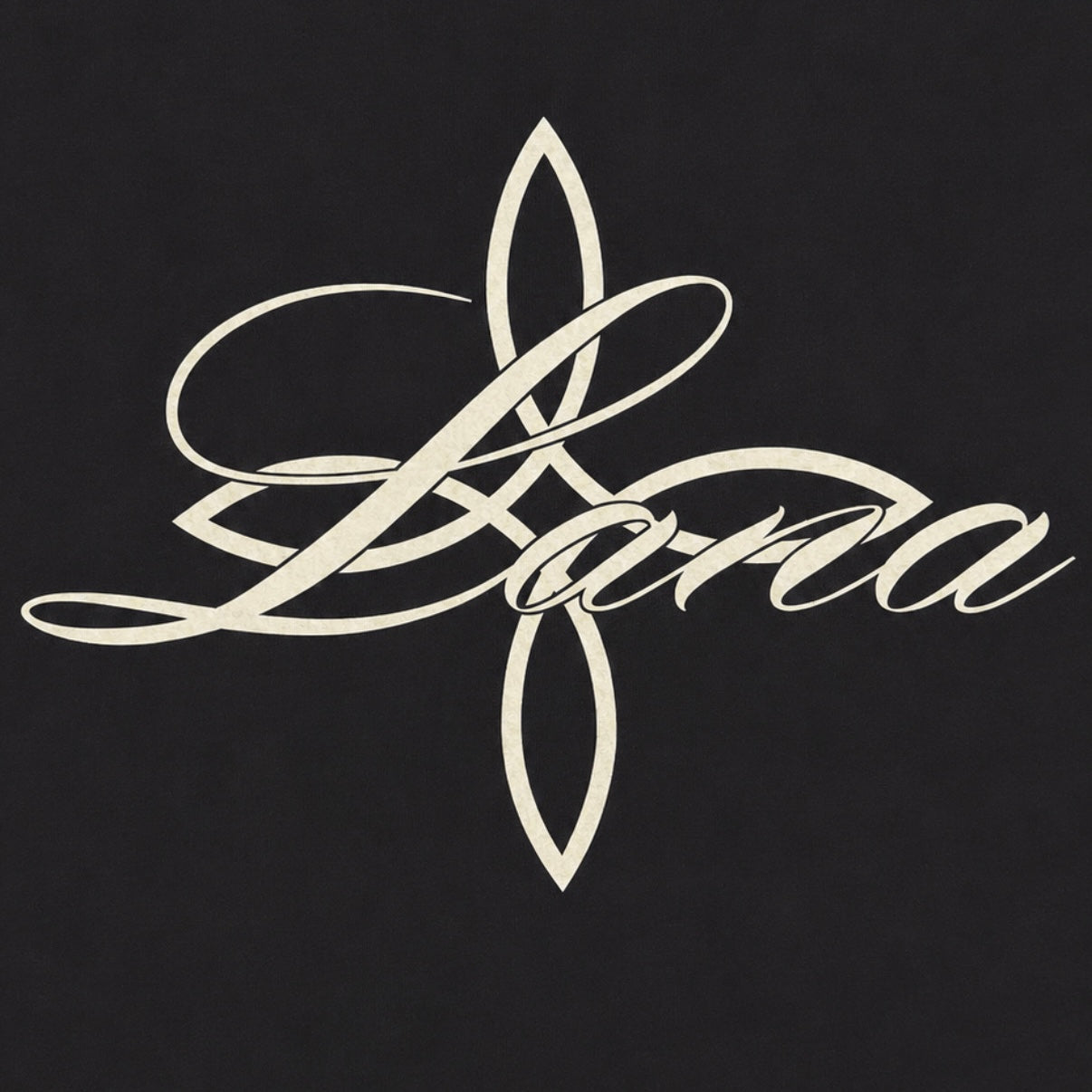 SIGNATURE EMBLEM TEE
