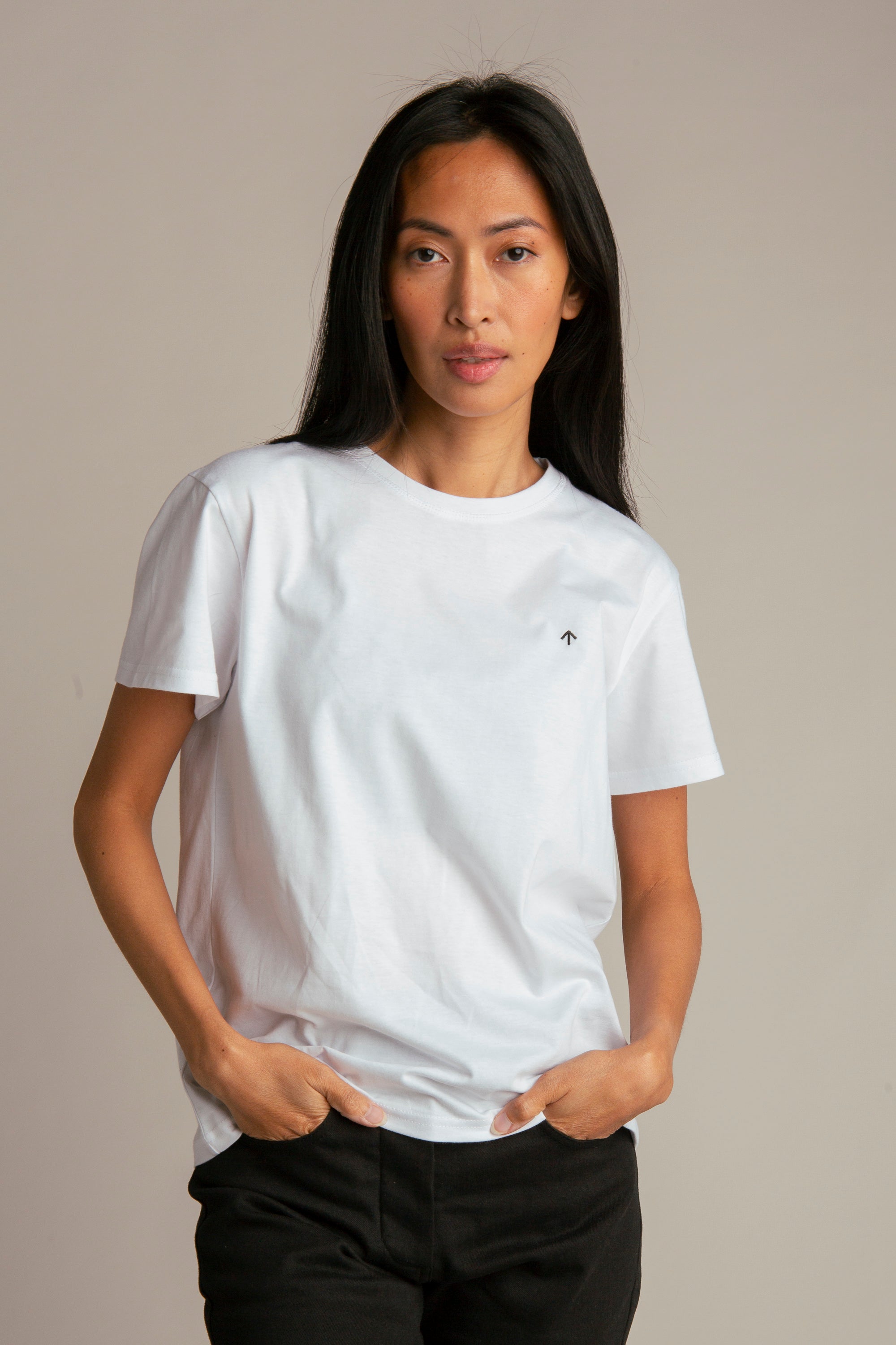 W150-BASICARROWWB Up-shirt for women, Basic with arrow embroidery