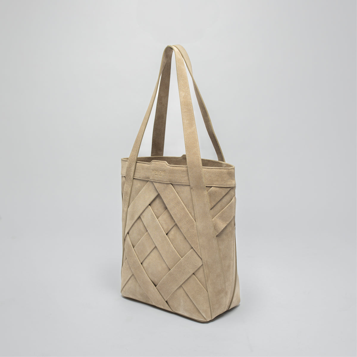 Woven Bucket Tote Avena – Sand Suede