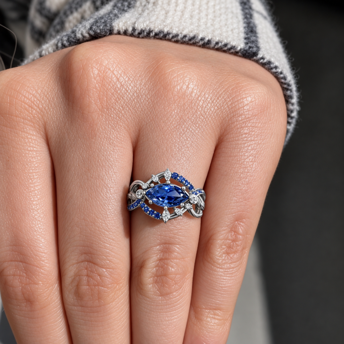 Six Eyes Ring