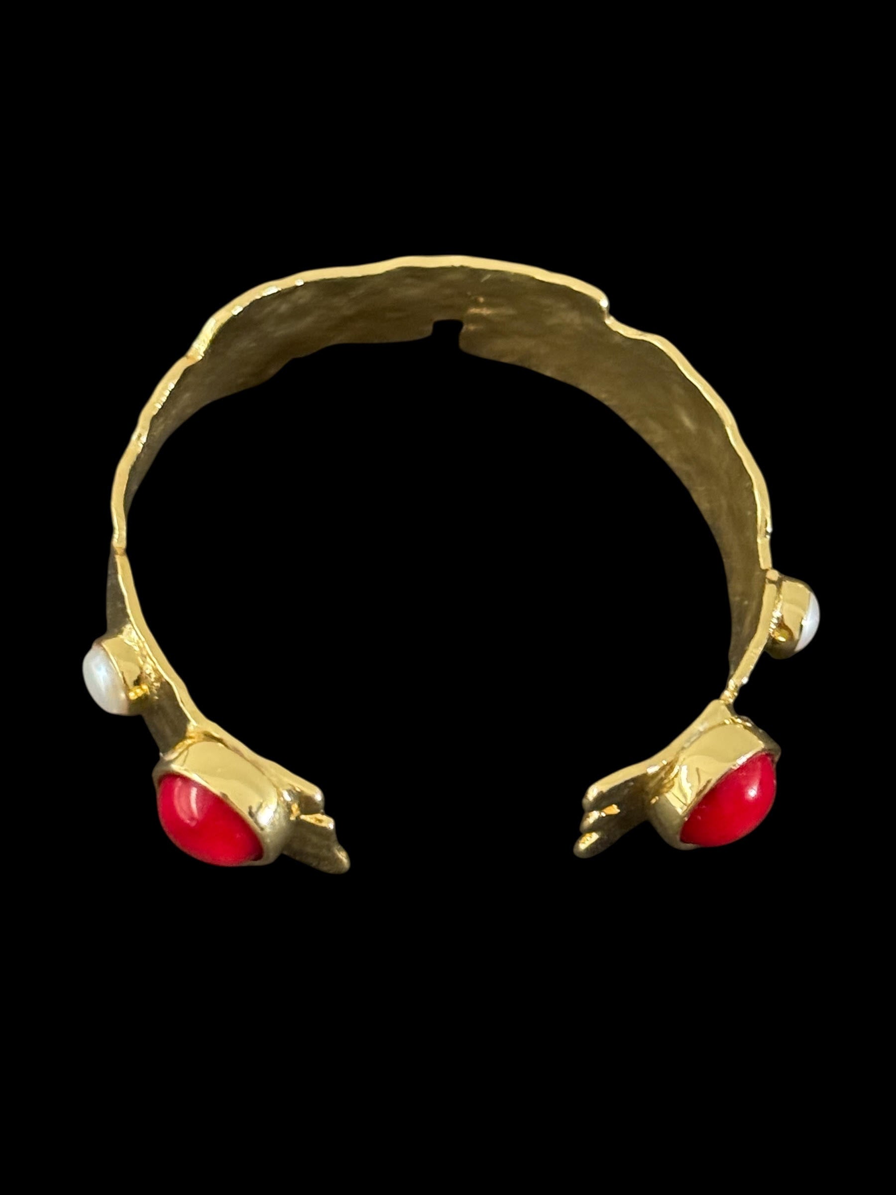 Fresh water pearl & red coral bangle in 18 KGP