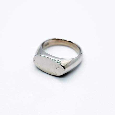olive-signet-ring