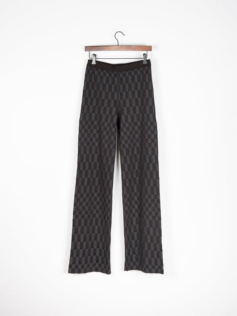 checkered-pants